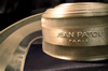 リボン：Sin-Rejac｜ JEAN PATOU